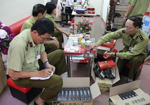 Nhiều thực phẩm chức năng nằm trong “danh sách đen” - Ảnh 1.